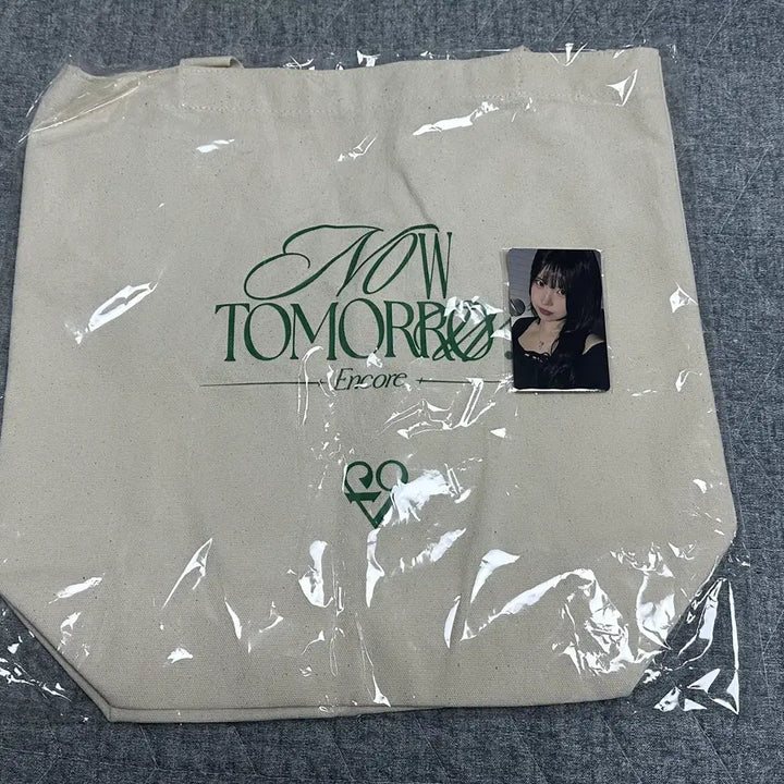 [BUNJANG] fromis_9 Hayoung Japan Encore MD Tote Bag / 프로미스나인 일본 앙콘 MD 토트백(하영) 미개봉 판매