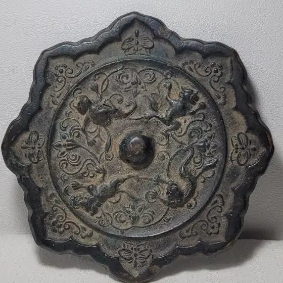 [BUNJANG] Bronze Flower-Patterned Mirror / 청동화형동경
