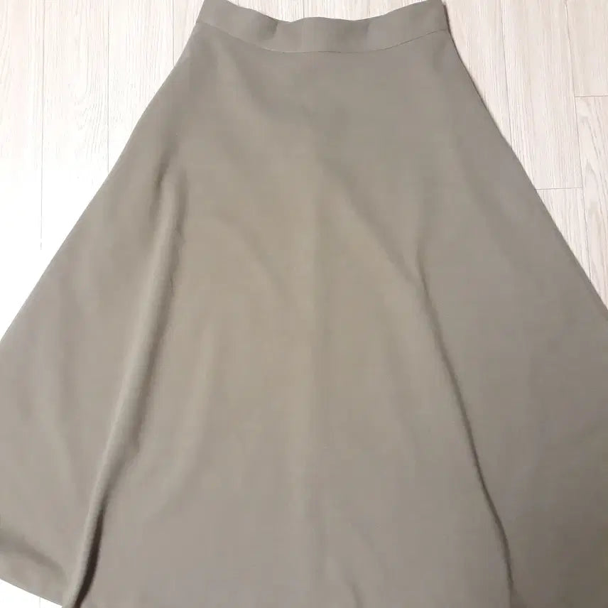 [BUNJANG] ATR Flare Slacks Skirt / (새상품) 치마 롱스커트 플레어 슬랙스커트