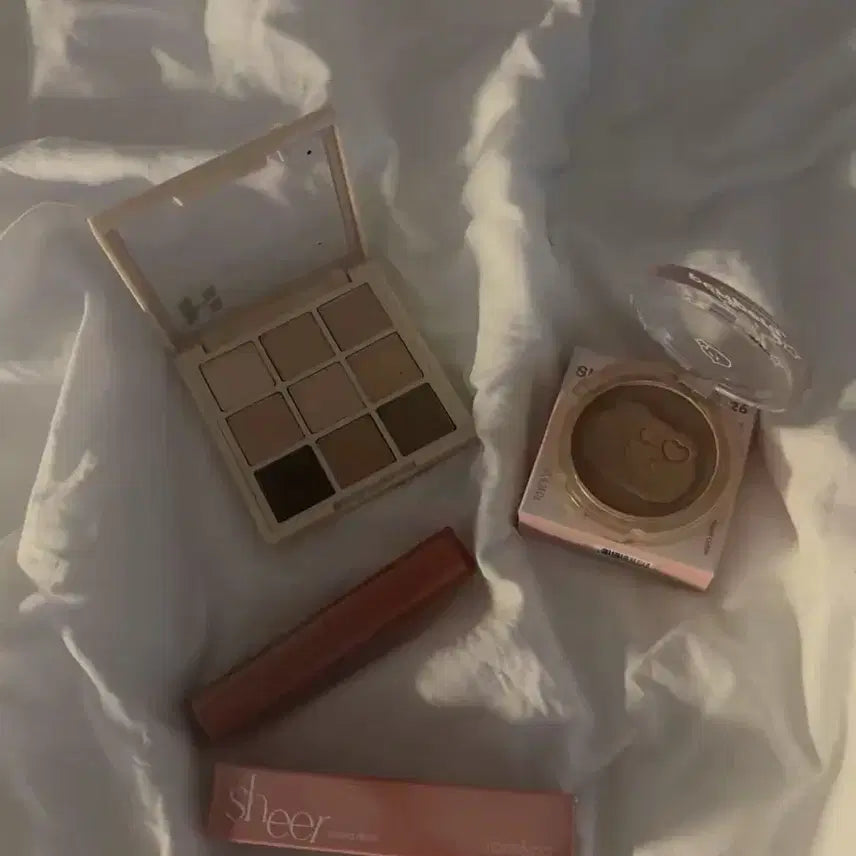 [BUNJANG] Holika Holika, Peripera, Rom&nd Cosmetics Set / 홀리카홀리카 섀도우 페리페라 블러셔 롬앤 립스틱