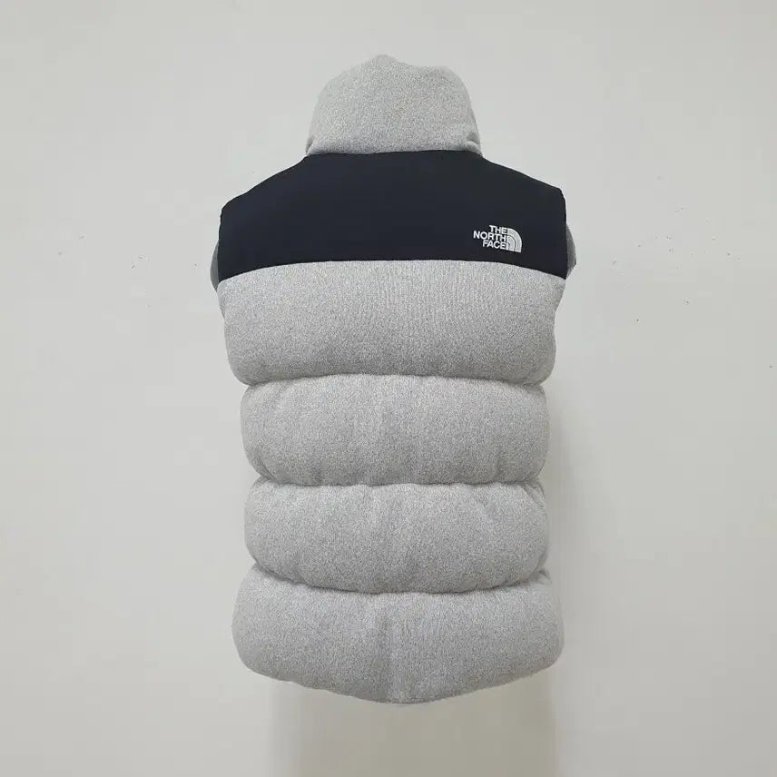 [BUNJANG] The North Face 700 White Label High Neck Padded Vest / 노스페이스 700 다운 화이트라벨 하이넥 니트 패딩조끼