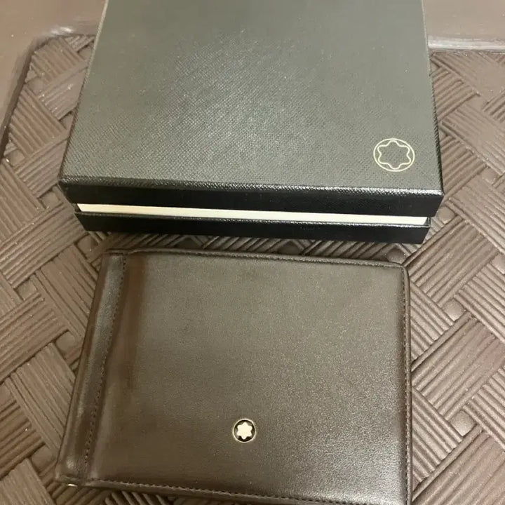 [SOLD OUT] 몽블랑 머니클립 정가 40만원대