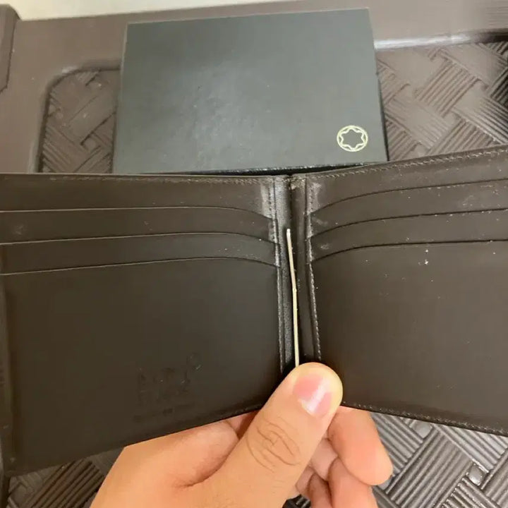 [SOLD OUT] 몽블랑 머니클립 정가 40만원대