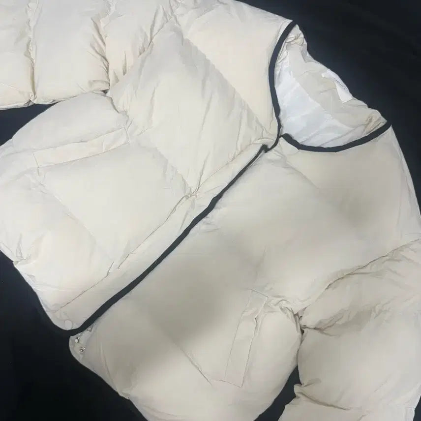 [BUNJANG] Cream Ivory Oversized Padded Jacket / 패딩