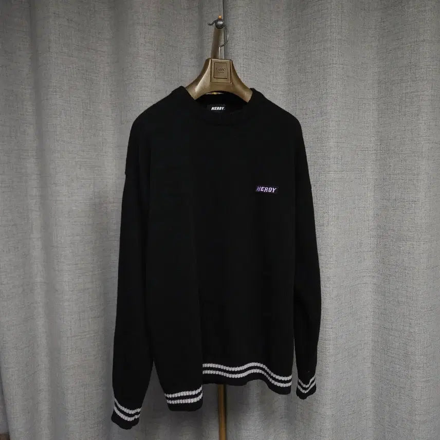 [BUNJANG] NERDY Back Logo Crew Neck Knit Sweater / L ) 널디 백로고 크루넥 니트