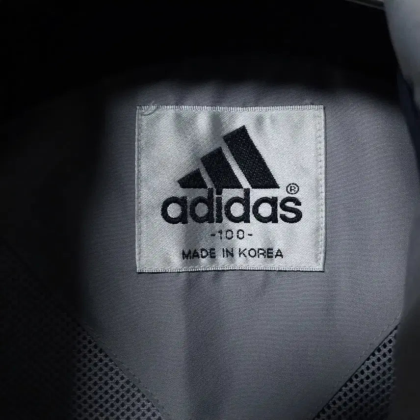 [BUNJANG] Adidas Old School Oversized Windbreaker Jacket / 100 ) 아디다스 올드스쿨 오버핏 바람막이