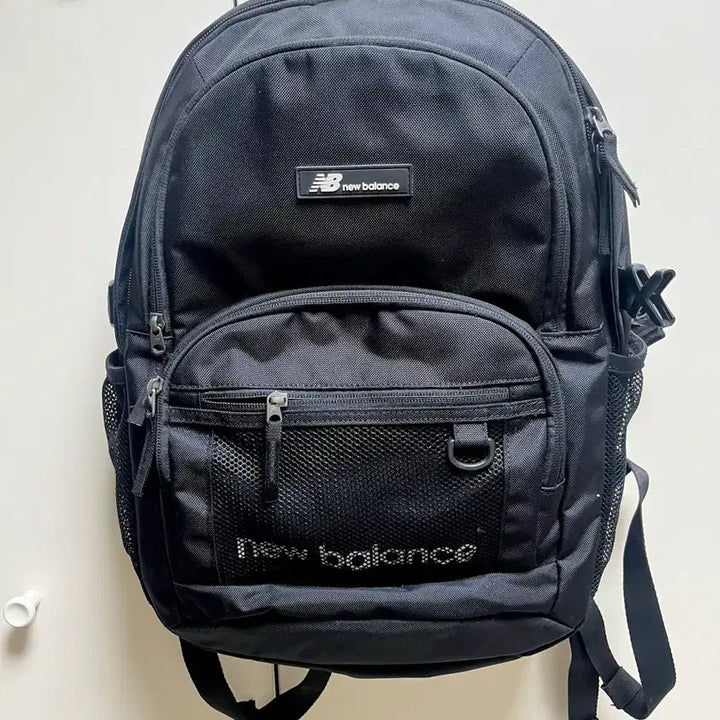 [BUNJANG] New Balance Black Backpack / 뉴발란스 블랙 백팩 가방