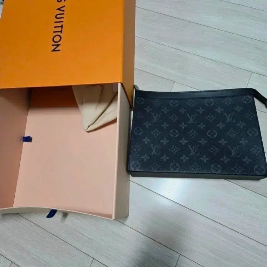 [BUNJANG] Louis Vuitton Pochette and Keyring Set / 루이비통 포쉐트+키링 세제품급 팝니다