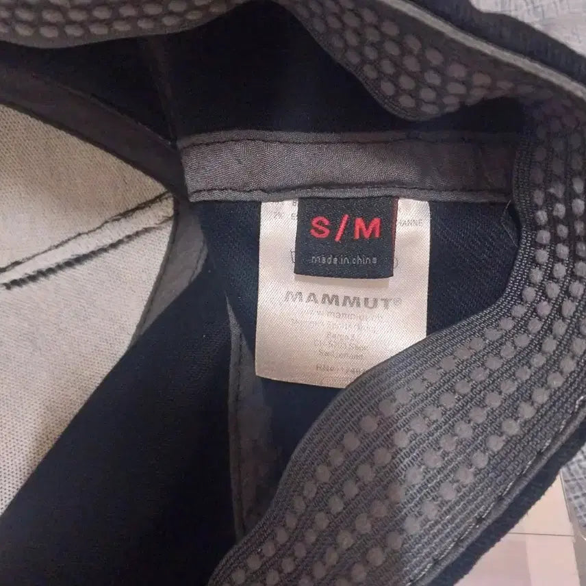 [BUNJANG] Mammut Hat / 마무트 모자