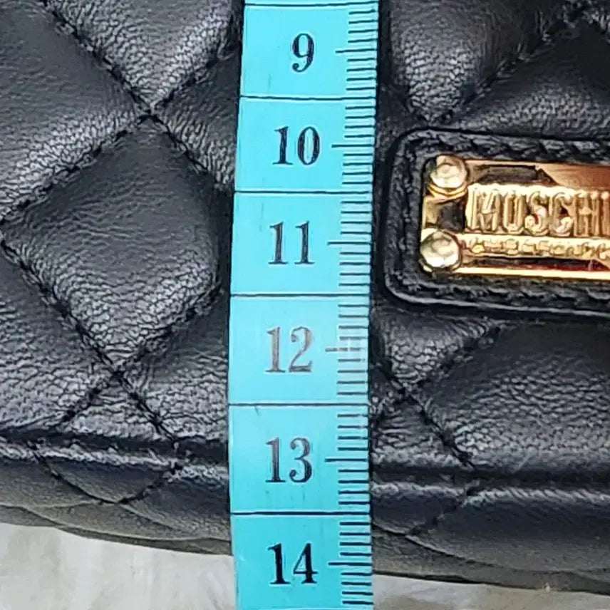 [BUNJANG] Moschino Heart Quilted Chain Bag - Black / 모스키노 하트 퀼팅 체인백 블랙