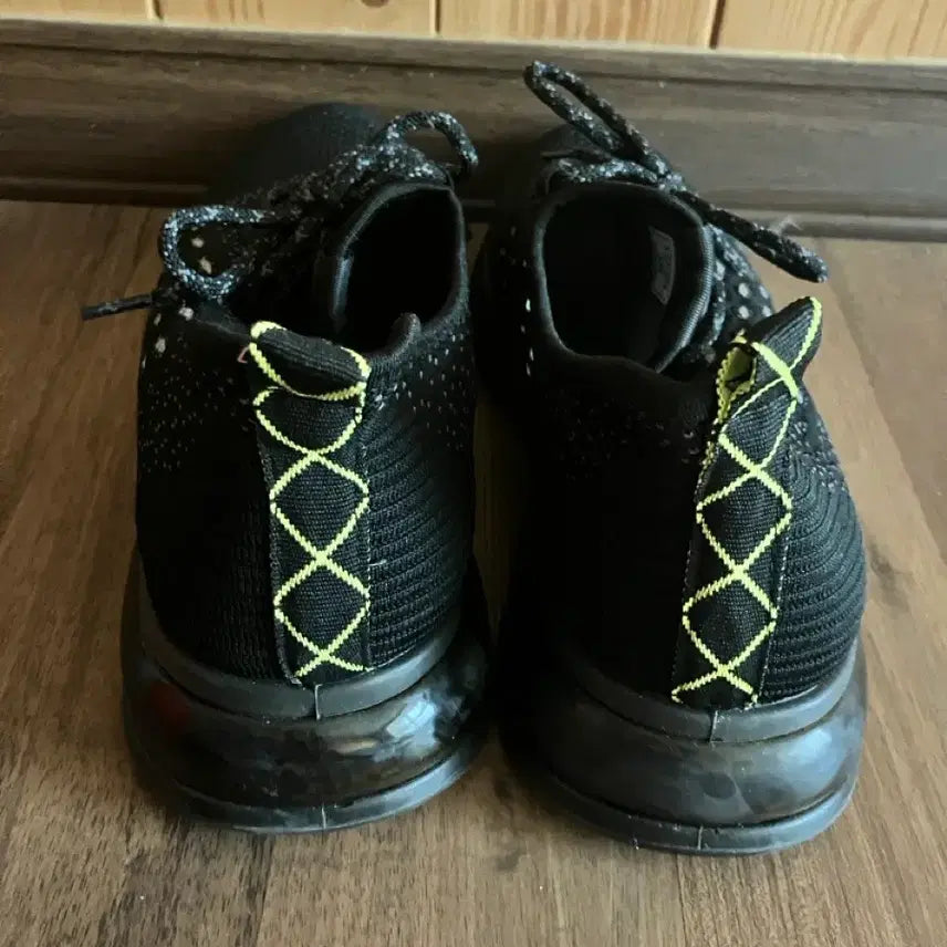 [BUNJANG] Black Mesh Sneakers 280mm / 검정 메쉬 운동화 280mm