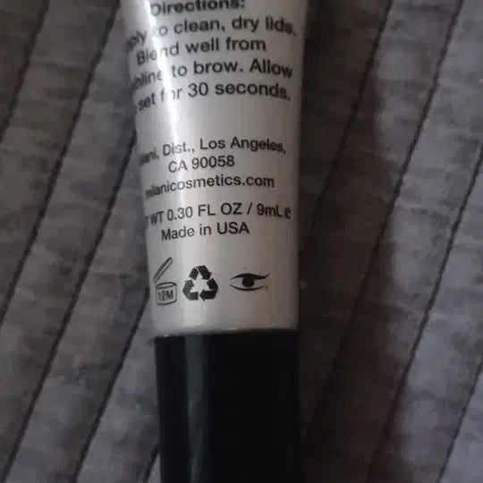 [BUNJANG] Milani Eyeshadow Primer 01 Nude 9ml / 밀라니 아이섀도우 프라이머 01 누드 9ml입니다