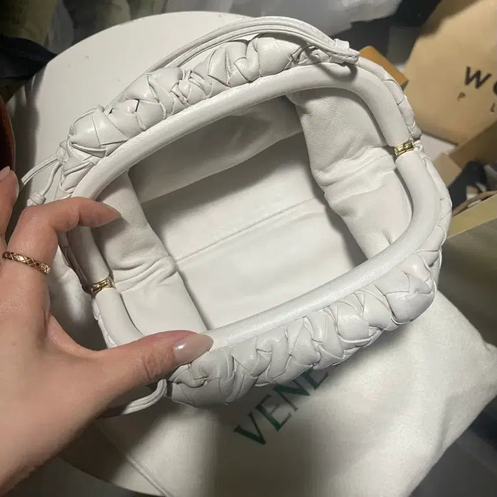 [BUNJANG] Bottega Veneta Mini Pouch / 정품) 보테가베네타 만두백 미니파우치 +세탁완료