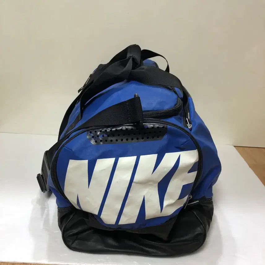 [BUNJANG] Nike Duffel Bag Crossbody / 나이키 더플백 크로스백@9904
