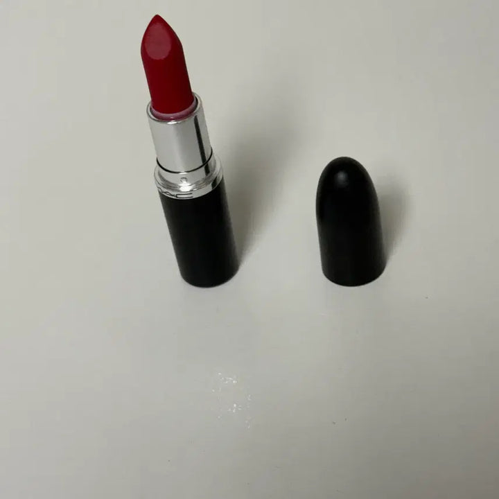 [BUNJANG] MAC Ruby Woo Silky Matte Lipstick / 맥 맥시멀 실키 매트 립스틱 691 루비우