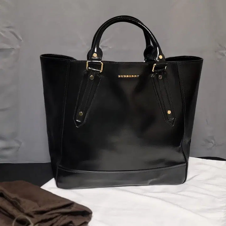 [BUNJANG] Burberry Somford Tote Bag Black L / 정품 버버리 가방 소머포드 토트백 블랙 L