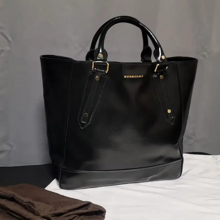 [BUNJANG] Burberry Somford Tote Bag Black L / 정품 버버리 가방 소머포드 토트백 블랙 L
