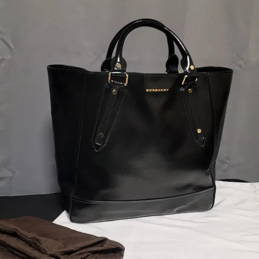 [BUNJANG] Burberry Somford Tote Bag Black L / 정품 버버리 가방 소머포드 토트백 블랙 L