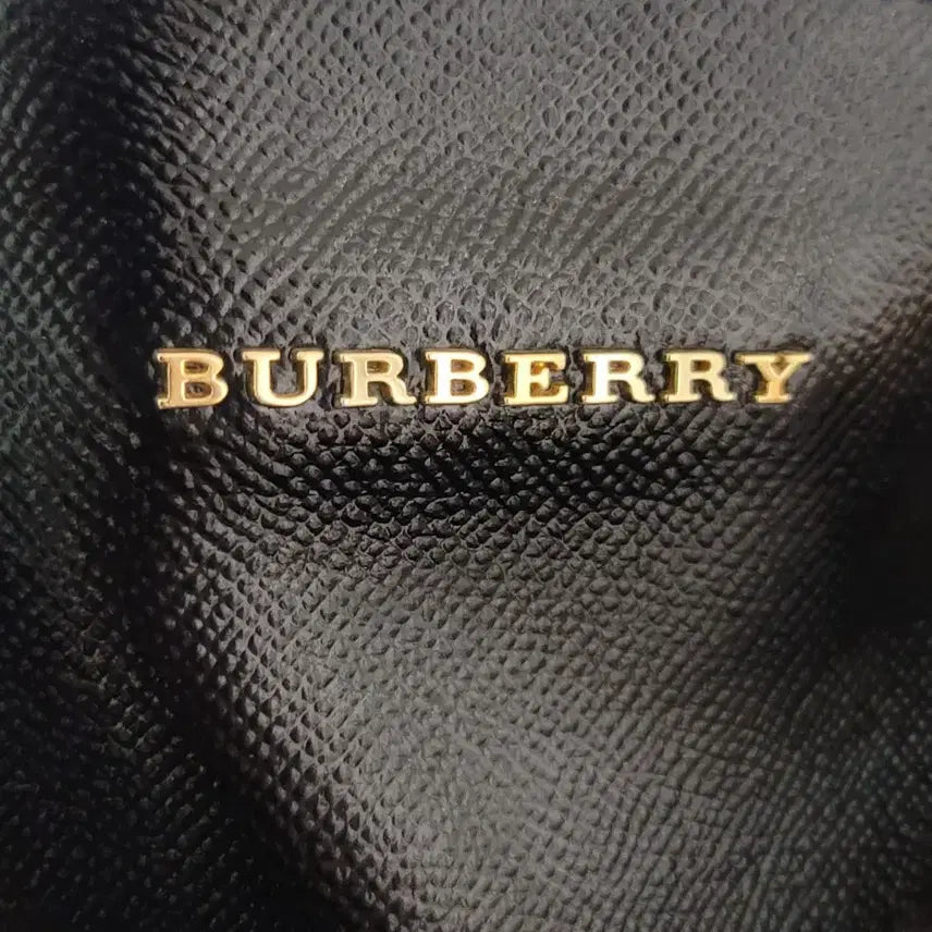 [BUNJANG] Burberry Somford Tote Bag Black L / 정품 버버리 가방 소머포드 토트백 블랙 L