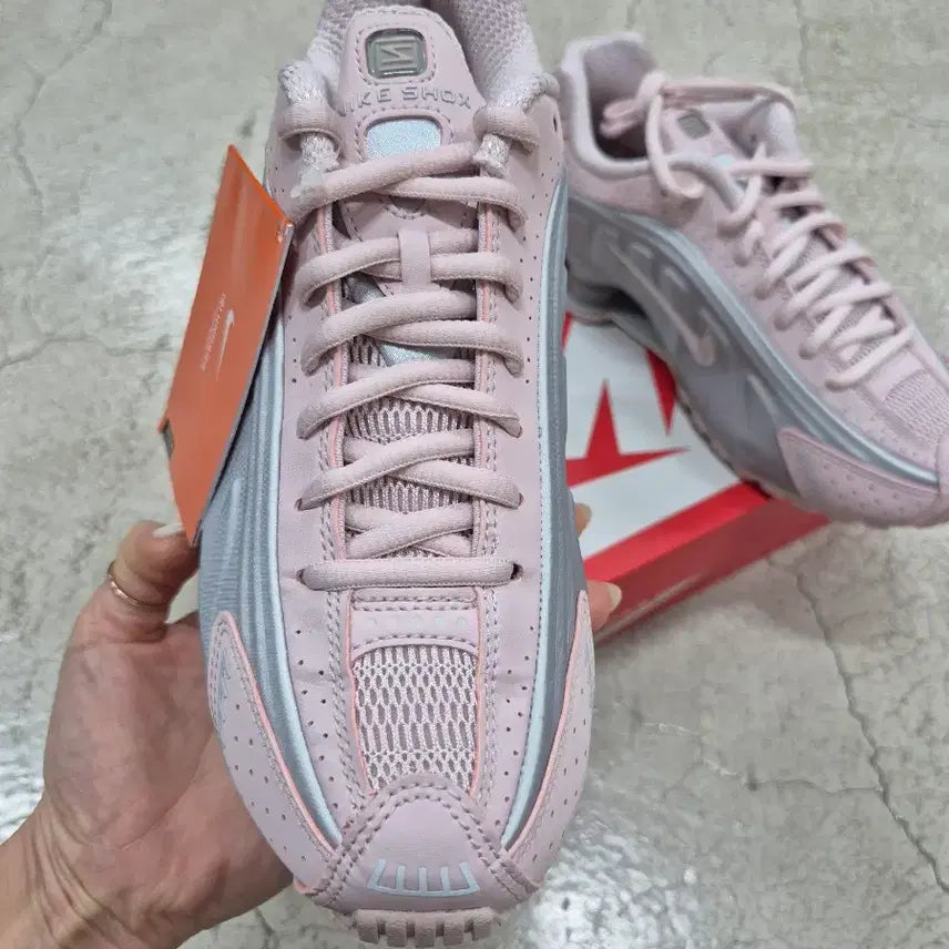 [BUNJANG] Nike Shox R4 Pink/Silver Sneakers / 나이키 샥스 R4 핑크/실버 새상품
