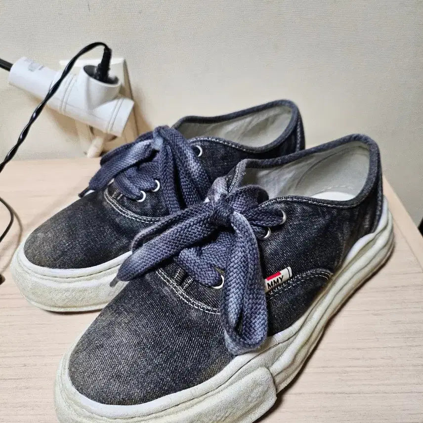 [BUNJANG] Mihara Yasuhiro Baker Washed Black Sneakers / [판매] 미하라야스히로 베이커 워시드 블랙 ( 42 )