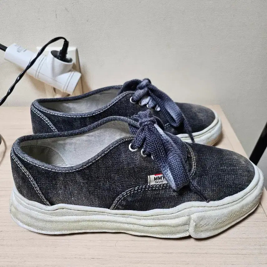 [BUNJANG] Mihara Yasuhiro Baker Washed Black Sneakers / [판매] 미하라야스히로 베이커 워시드 블랙 ( 42 )