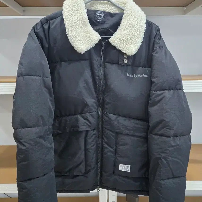[SOLD OUT] [특별행사]유니버셜 퍼 카라 푸퍼 숏패딩 자켓 블랙L 판매합니다