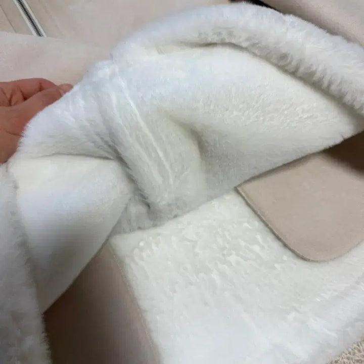 [BUNJANG] Fox Fur Ivory Mushtang Coat / 폭스퍼 무스탕