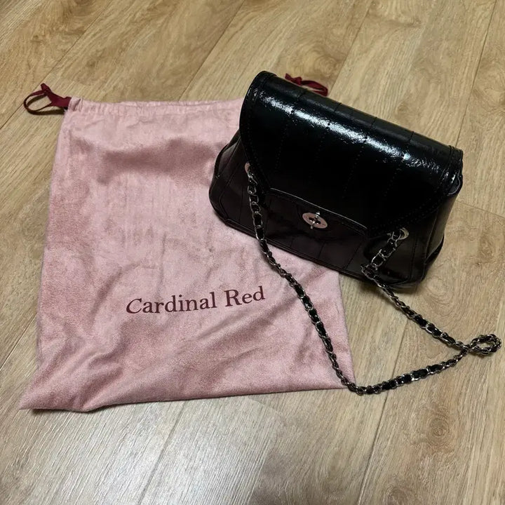 [BUNJANG] Cardinal Red Black Chain Bag / 카디널레드 블랙 체인백