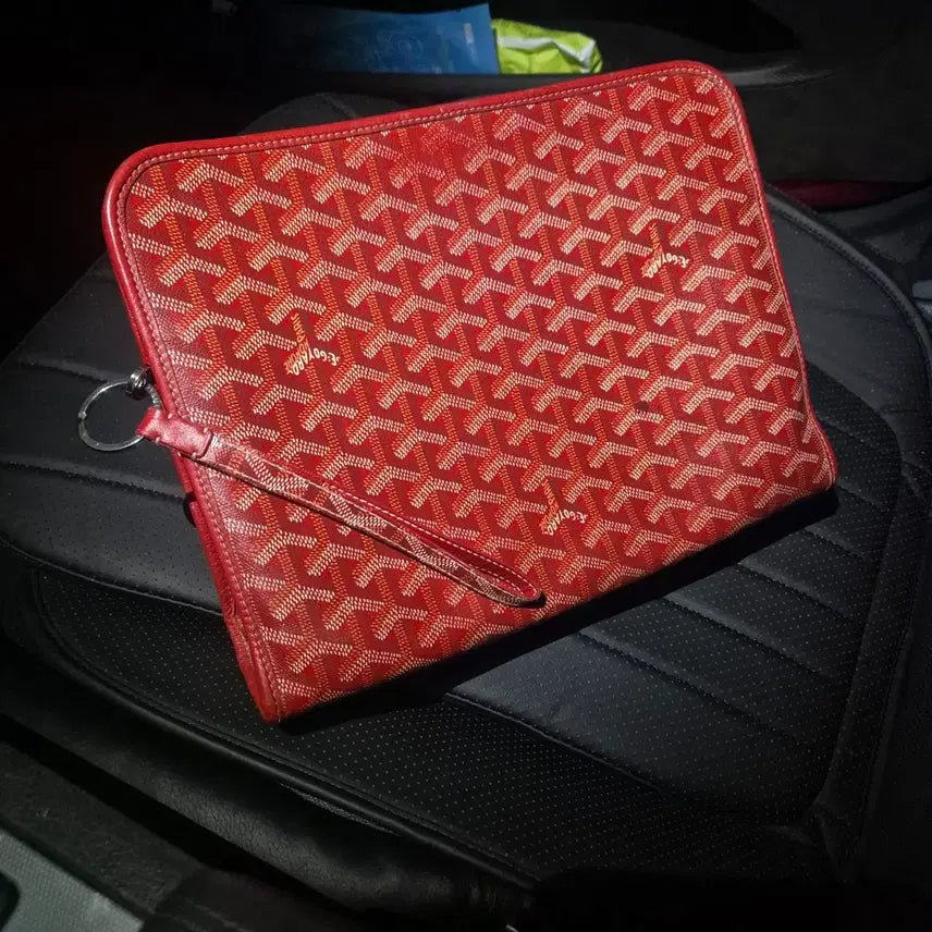 [BUNJANG] Goyard Jouvence GM Red Clutch with Keyring / 고야드 쥬방스 GM 레드