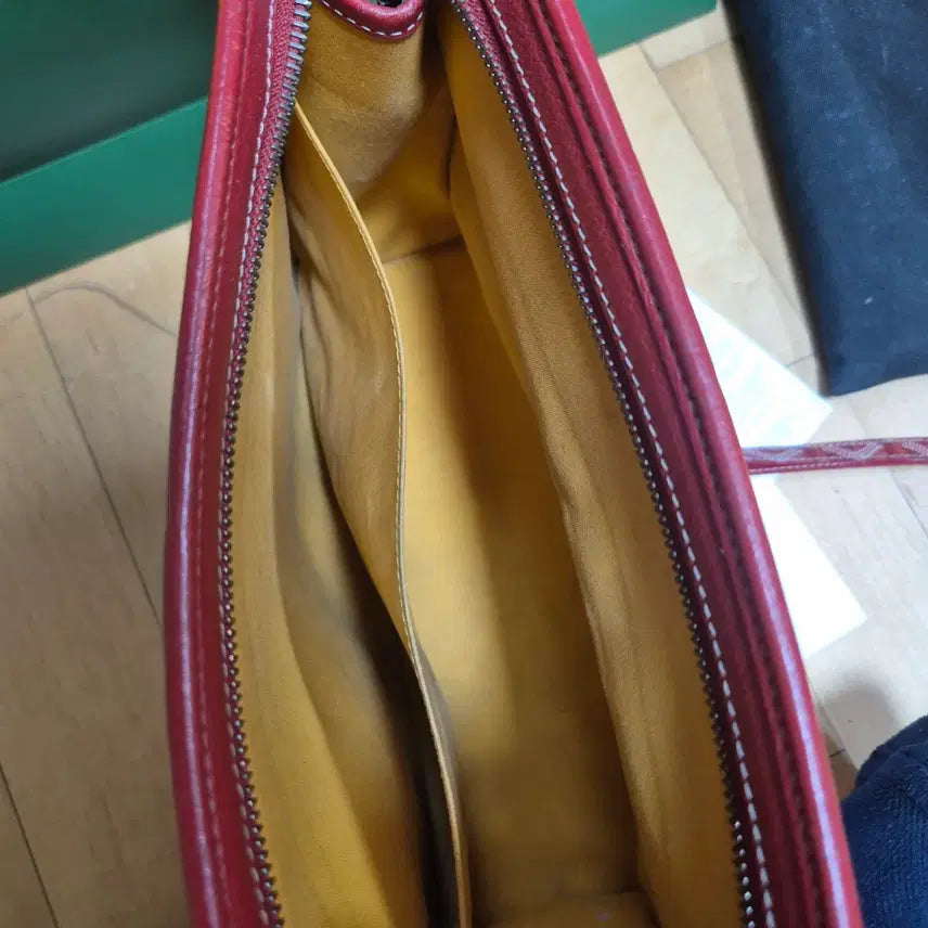 [BUNJANG] Goyard Jouvence GM Red Clutch with Keyring / 고야드 쥬방스 GM 레드