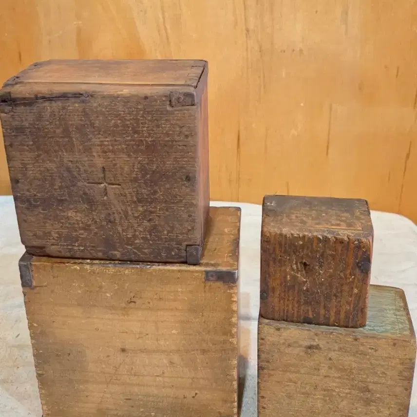 [BUNJANG] Antique Wooden Rice Measuring Box Set / 일제강점기 사이즈별 나무 됫박 4점