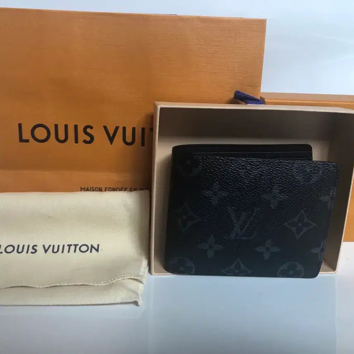 [BUNJANG] Louis Vuitton Multiple Wallet Monogram Eclipse Men's Wallet / [S+급/정품] 루이비통 멀티플 월렛 모노그램 이클립스(새상품)