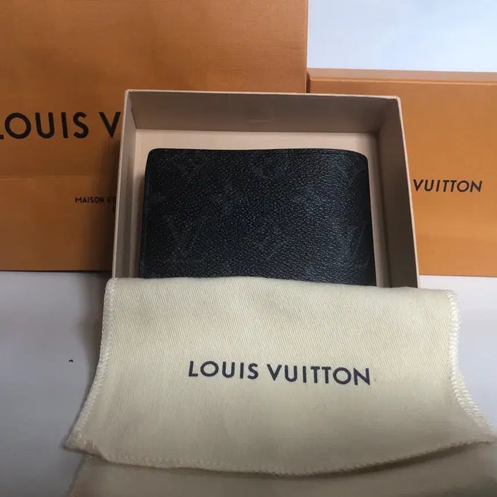 [BUNJANG] Louis Vuitton Multiple Wallet Monogram Eclipse Men's Wallet / [S+급/정품] 루이비통 멀티플 월렛 모노그램 이클립스(새상품)