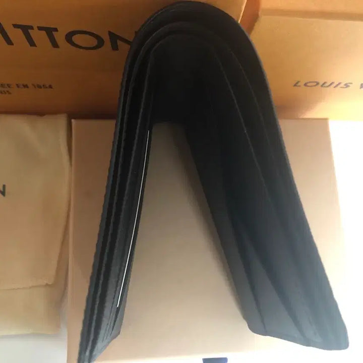 [BUNJANG] Louis Vuitton Multiple Wallet Monogram Eclipse Men's Wallet / [S+급/정품] 루이비통 멀티플 월렛 모노그램 이클립스(새상품)