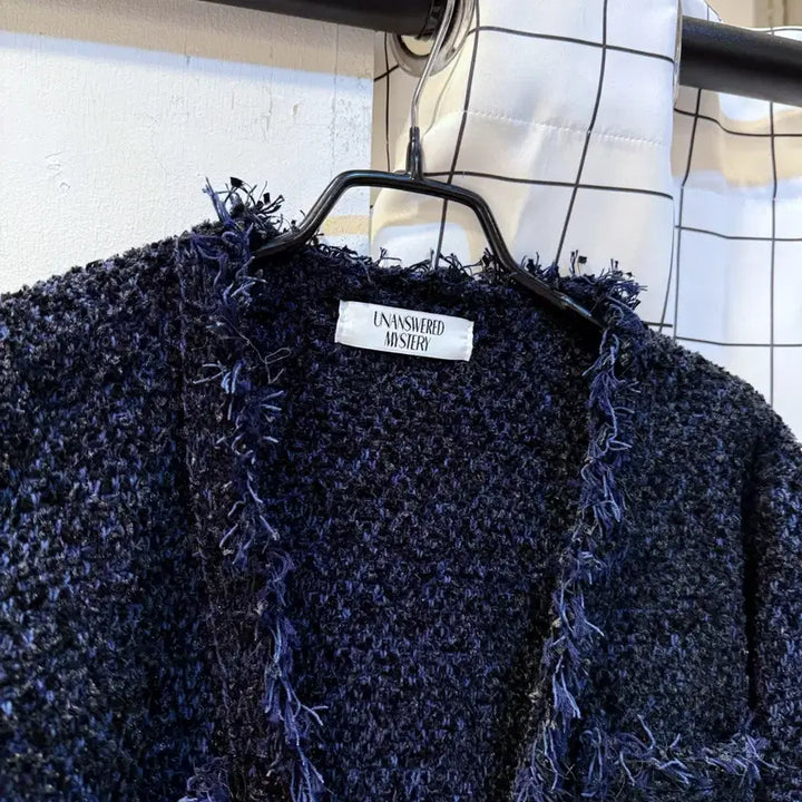[BUNJANG] Unanswered Mystery Tweed Cardigan / 언앤써드미스테리 트위드가디건