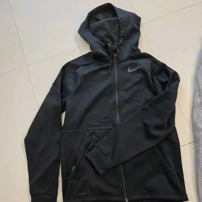 [BUNJANG] Nike Hooded Zip-Up & Training Pants Set (L) / 나이키 후드집업 + 트레이닝 바지 세트L