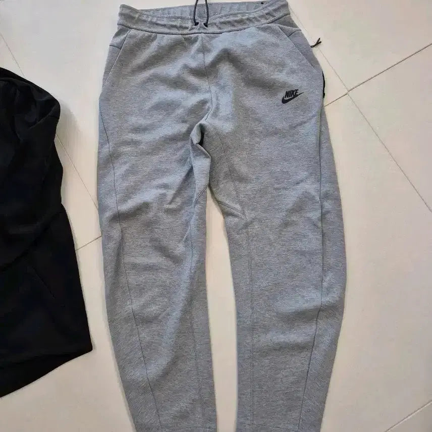 [BUNJANG] Nike Hooded Zip-Up & Training Pants Set (L) / 나이키 후드집업 + 트레이닝 바지 세트L