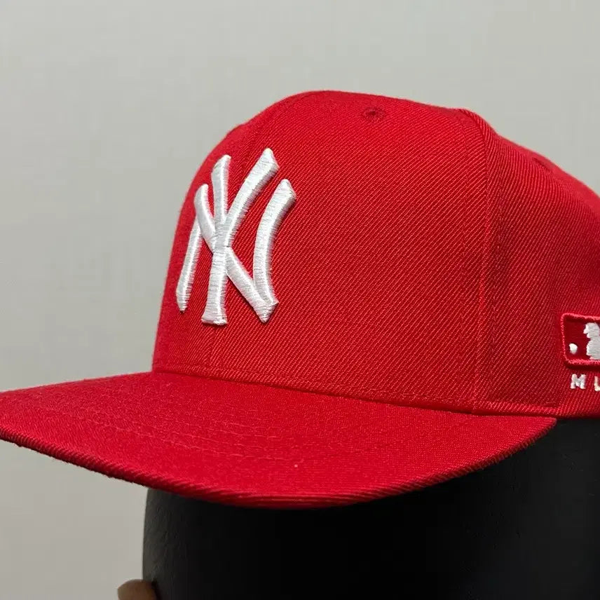 [BUNJANG] MLB New York Yankees Red Snapback Cap / MLB 뉴욕 양키스 빨간색 스냅백 FREE