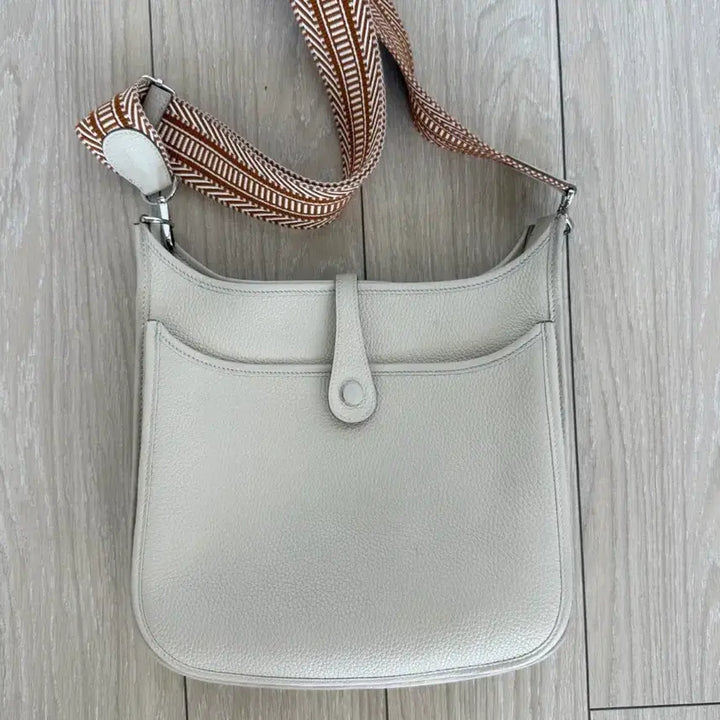 [BUNJANG] Hermès Evelyn GM Handbag / 에르메스 에블린 GM