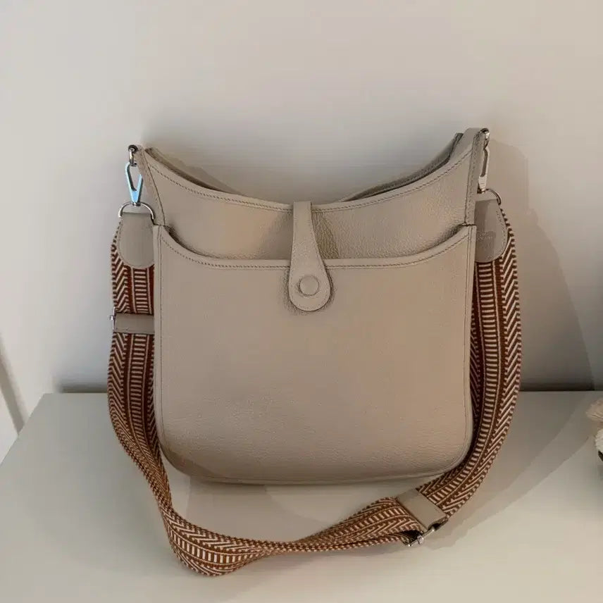[BUNJANG] Hermès Evelyn GM Handbag / 에르메스 에블린 GM
