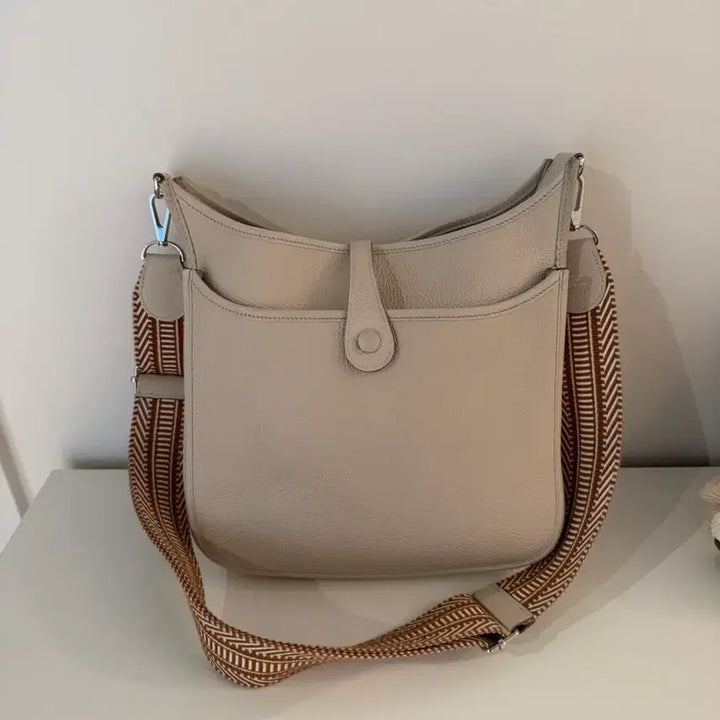 [BUNJANG] Hermès Evelyn GM Handbag / 에르메스 에블린 GM