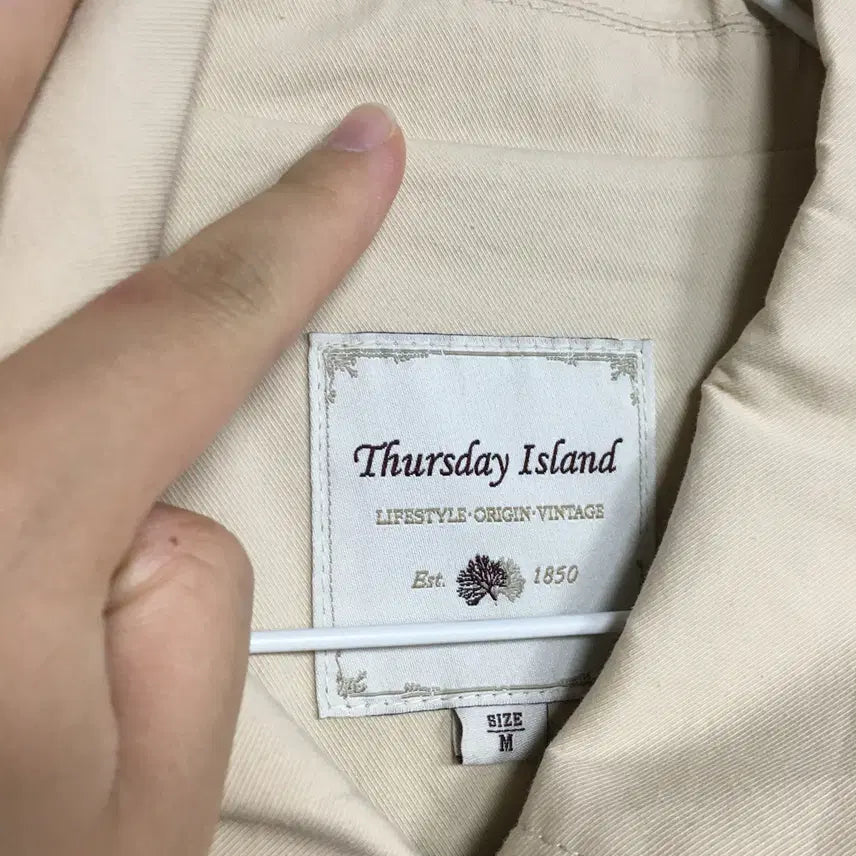 [BUNJANG] Thursday Island Trench Coat / 써스데이아일랜드 싱글 맥 트렌치 코트 M