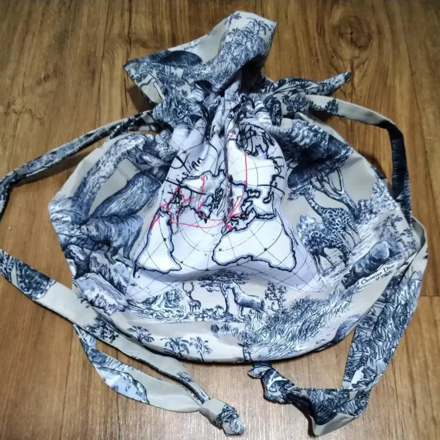 [BUNJANG] Dior Tote Drawstring Pouch Lipstick Set / Dior 토트 드로스트링 파우치 립스틱 세트