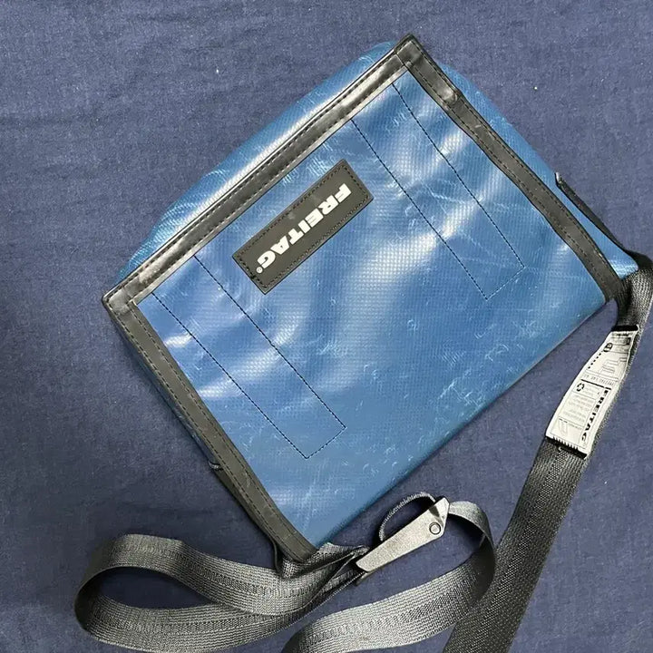 [BUNJANG] Freitag Lassi Messenger Bag / 프라이탁 라씨