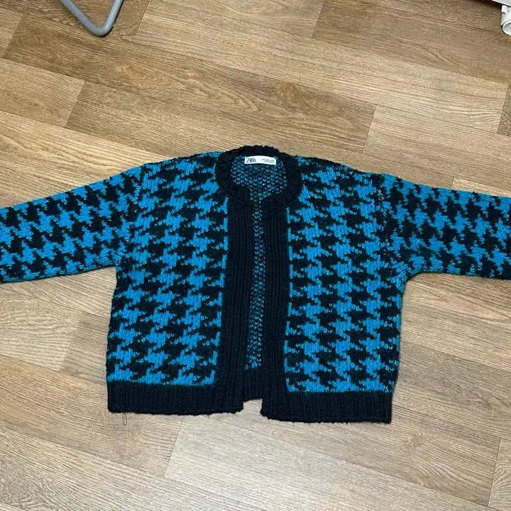 [BUNJANG] ZARA Patterned Knit Cardigan / ZARA 패턴 니트 가디건