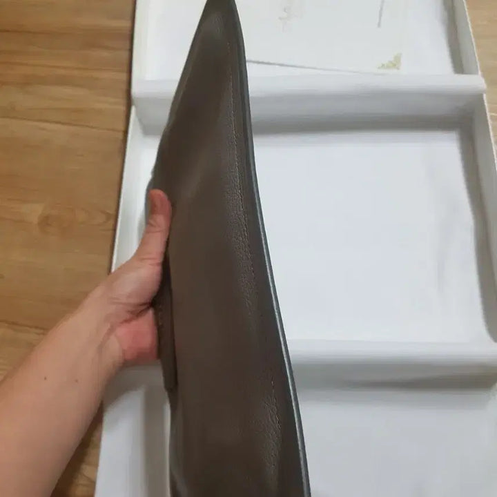 [BUNJANG] Givenchy Medium Clutch Bag / 지방시 클러치백 미듐사이즈 (남녀공용