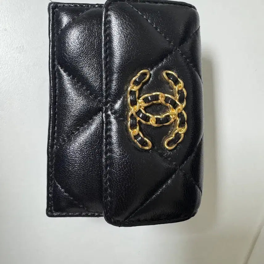 [BUNJANG] Chanel 19 Tri-fold Wallet / 샤넬 19 3단 지갑