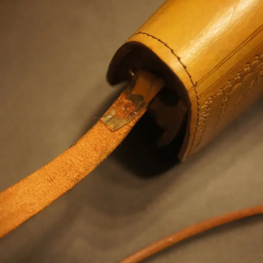 [BUNJANG] Vintage Leather Crossbody Bag / 7061 크로스가방 크로스백 가죽백 가죽가방 빈티지가방 여성가방 남자백