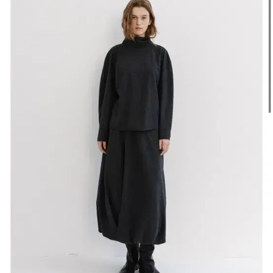 [BUNJANG] Moia High-Neck Blouse (Charcoal) / 모이아 high-neck blouse (charcoal)